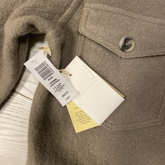 BNWT Aritzia Wilfred Free The Ganna Cropped Shirt Jacket - Picture 2 of 2